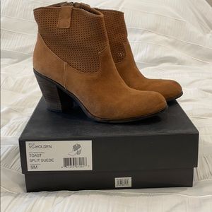 Vince Camuto Holden bootie. Brown. Size 9.